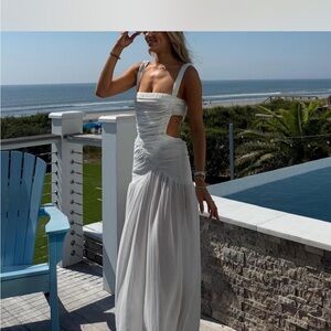 Elegant White Maxi Dress